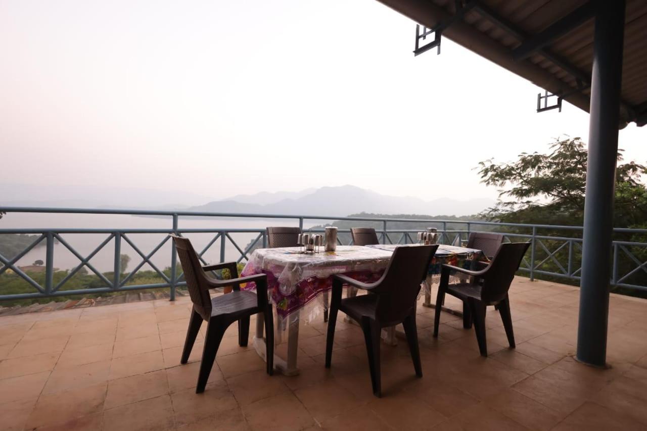 Nisarg Farm Mulshi Bed & Breakfast Exterior photo