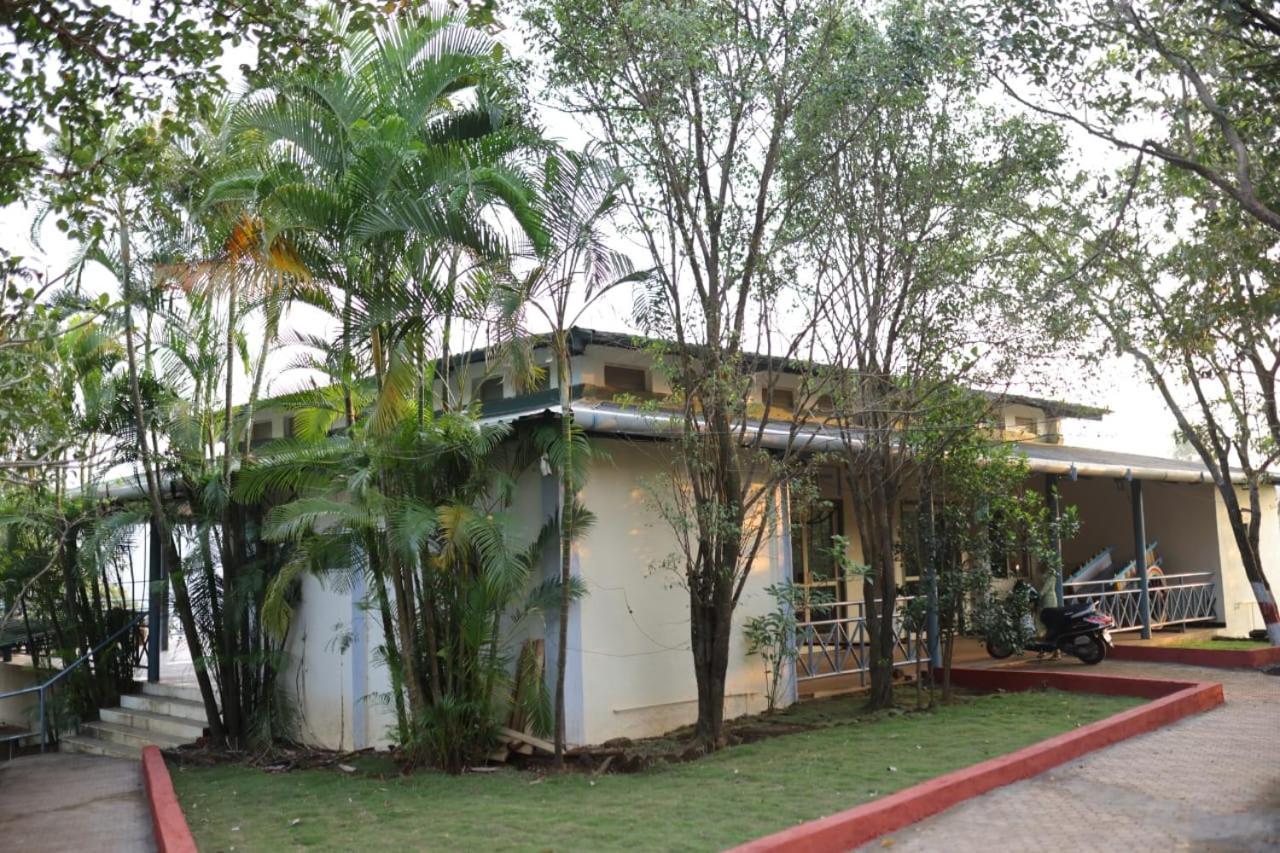 Nisarg Farm Mulshi Bed & Breakfast Exterior photo